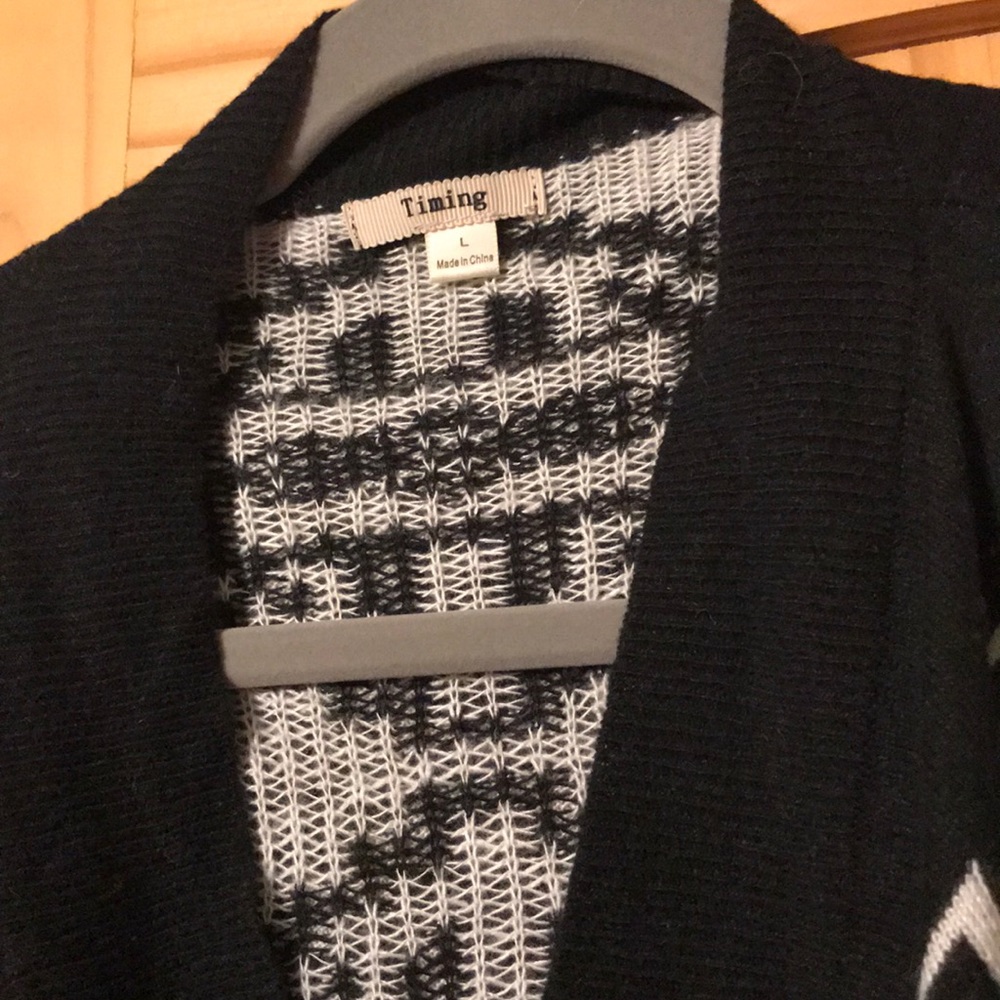 Patterned Cardigan - Picture 2 of 4